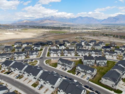 Tiny photo for 1023 N LEDGER DR #214, Saratoga Springs, UT 84045 (MLS # 2161455)
