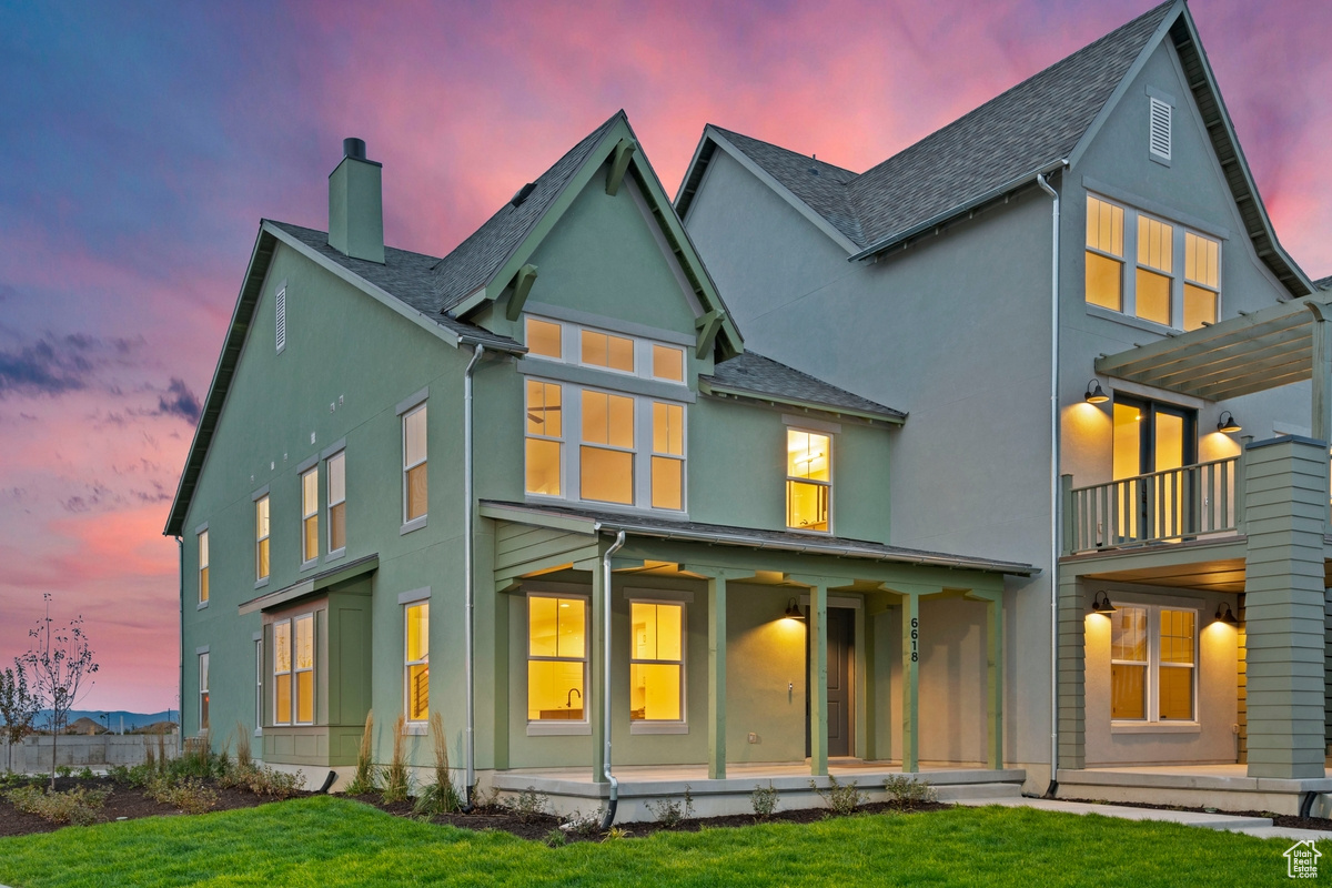 DAYBREAK - Residential