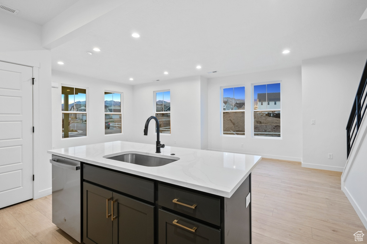 DAYBREAK - Residential