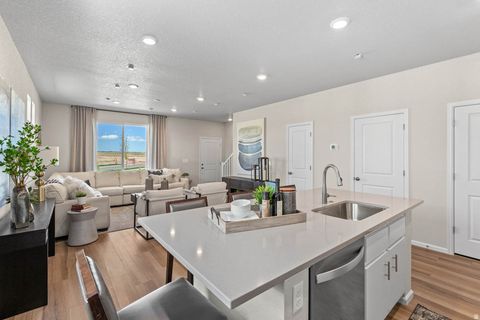 Tiny photo for 187 E ARCADE DR, Saratoga Springs, UT 84045 (MLS # 2153863)