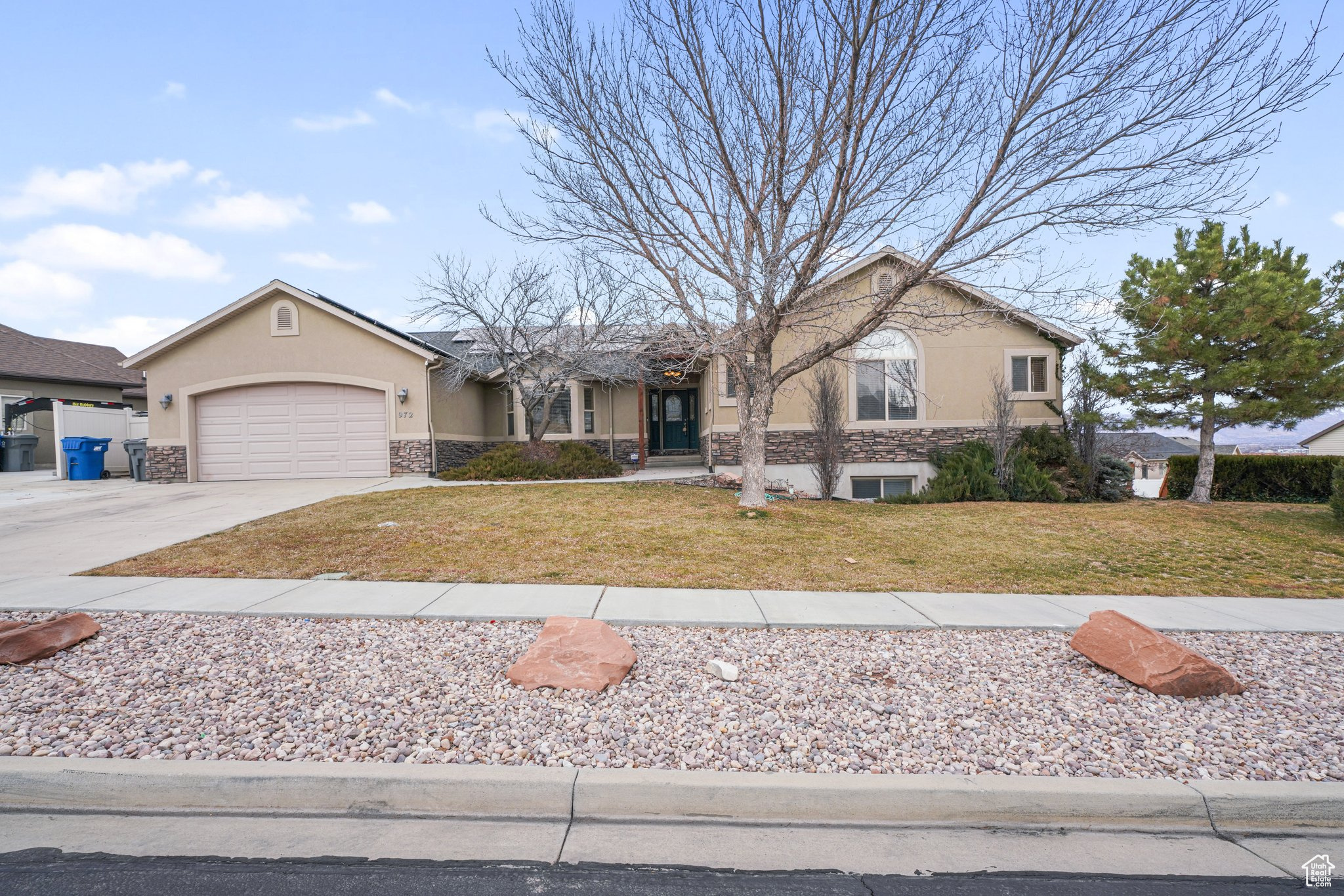 972 W Red Fox Ln, Saratoga Springs, Utah image 1