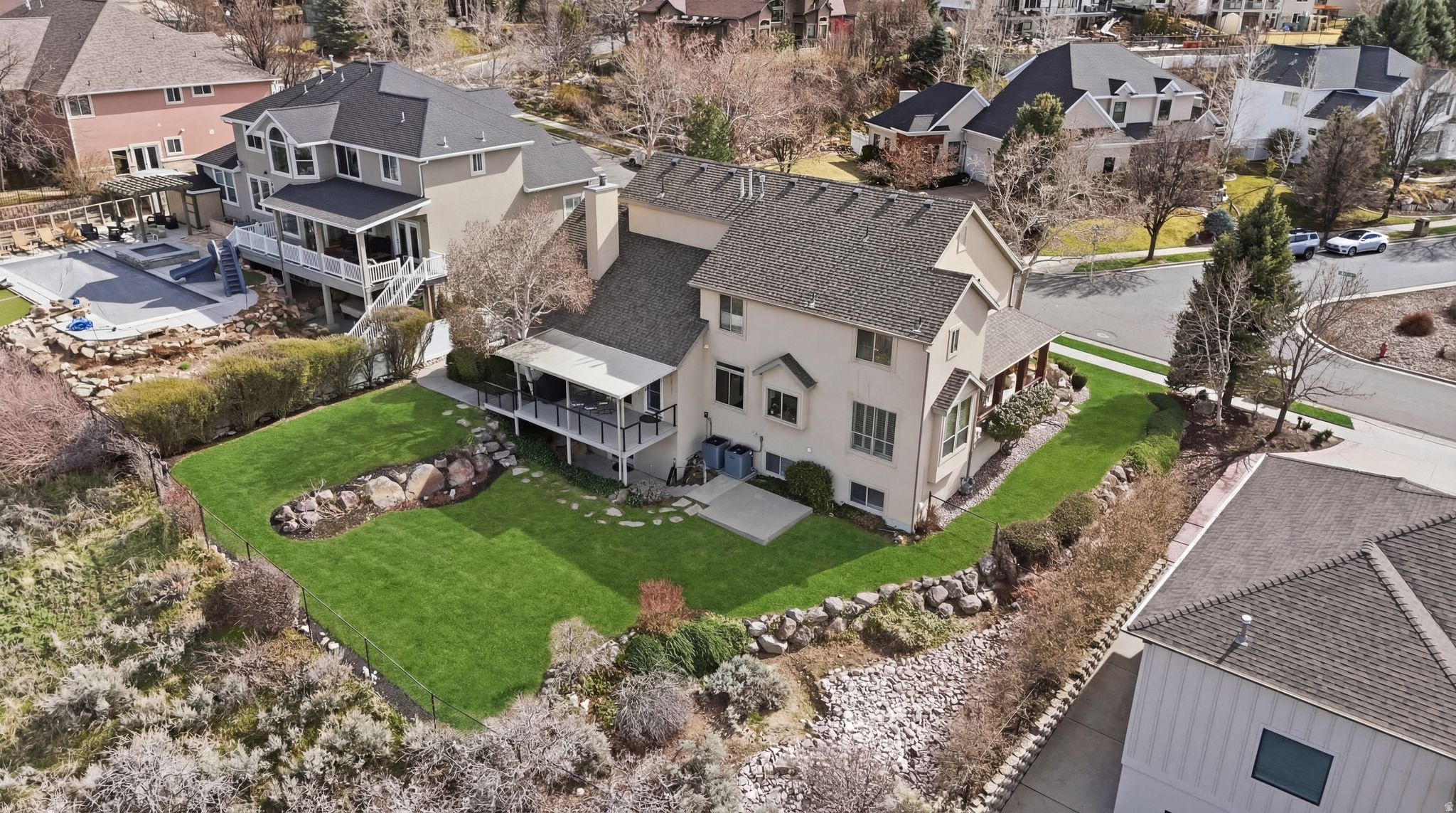 SOUTH MOUNTAIN PLAT - Residential