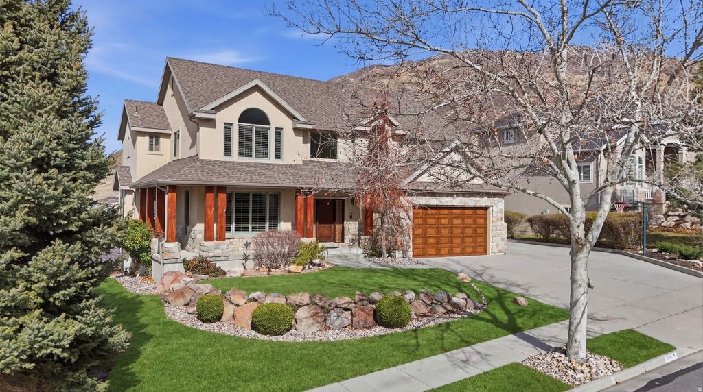 Photo of 1709 E RICHEY S, Draper, UT 84020 (MLS # 2143168)