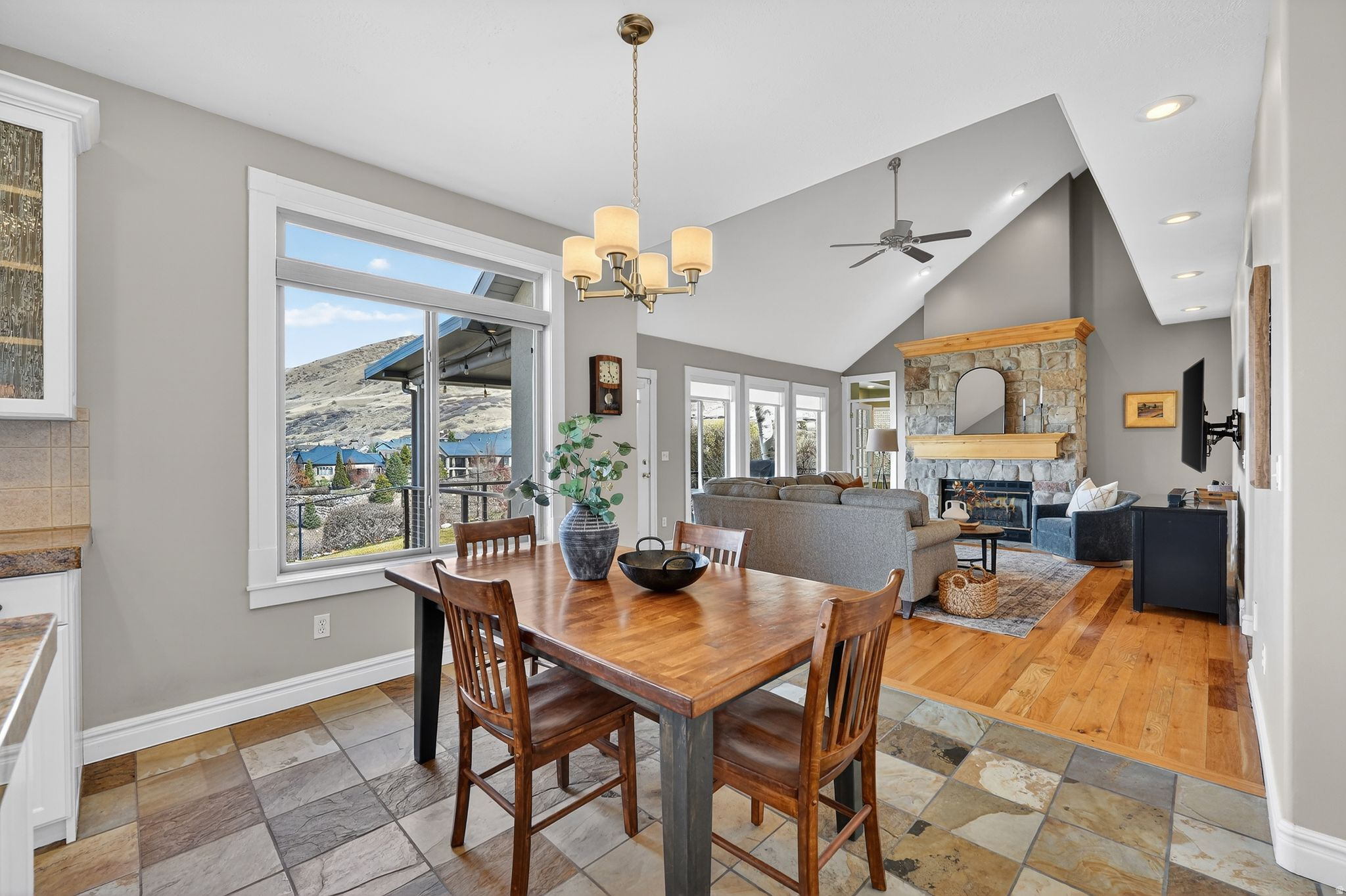 SOUTH MOUNTAIN PLAT - Residential