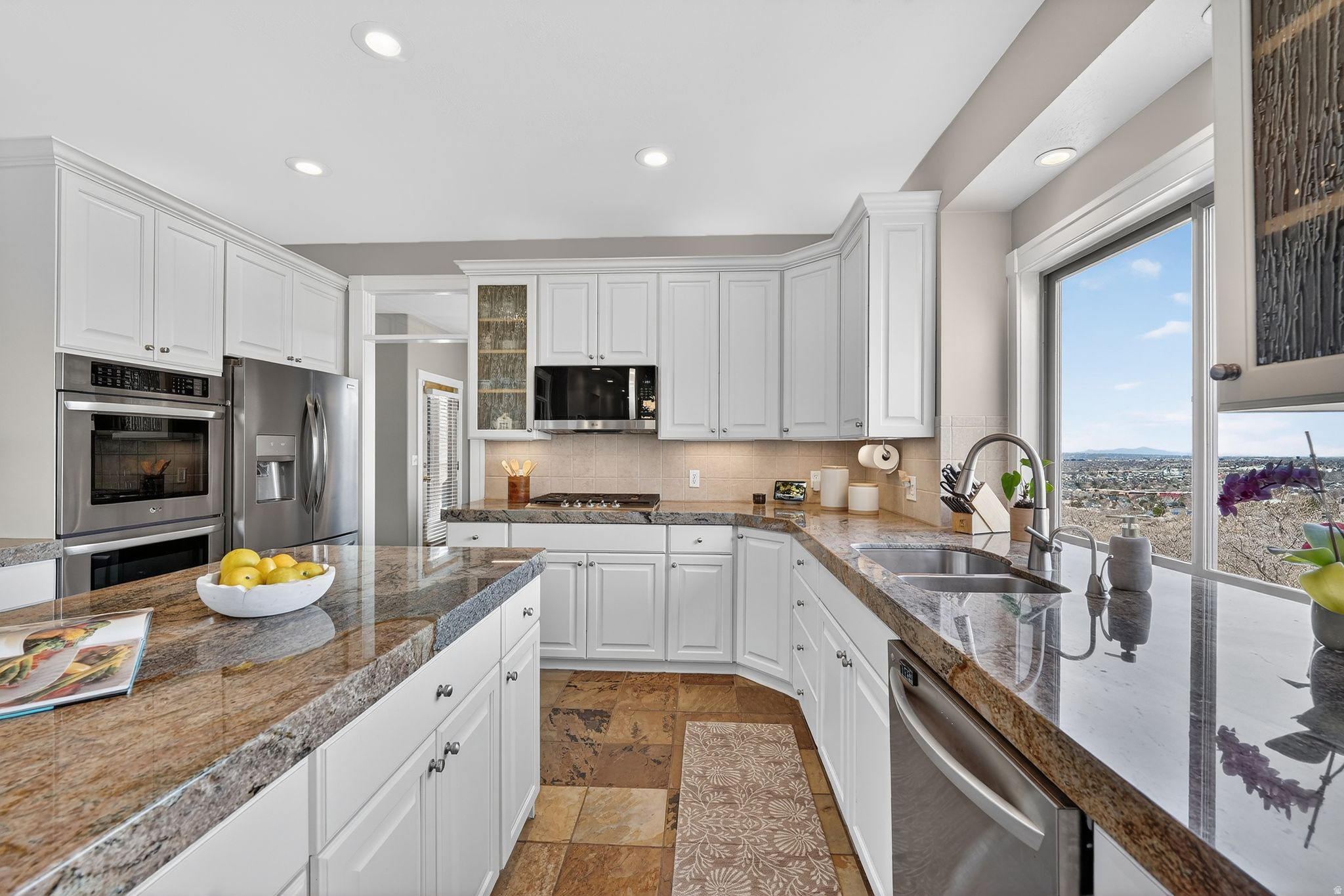 SOUTH MOUNTAIN PLAT - Residential