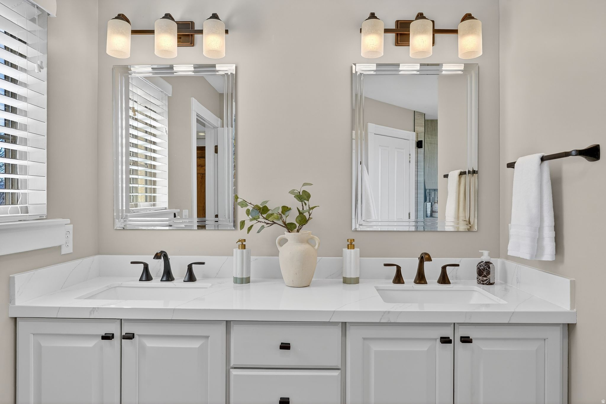 SOUTH MOUNTAIN PLAT - Residential