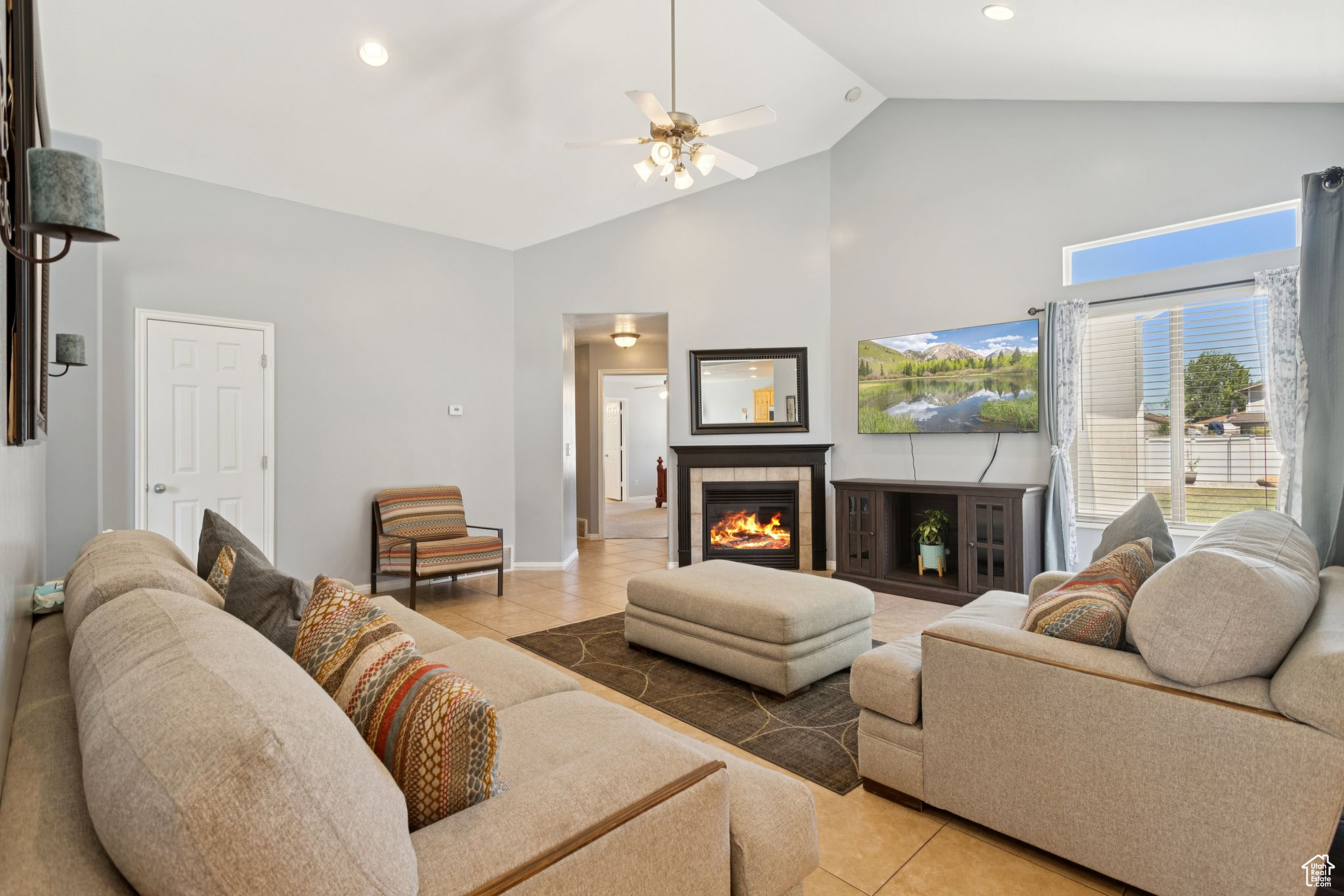 STACY MEADOWS #19 - Residential