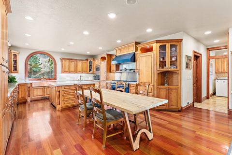 Tiny photo for 986 N SUNBROOK CIR, Alpine, UT 84004 (MLS # 2126104)