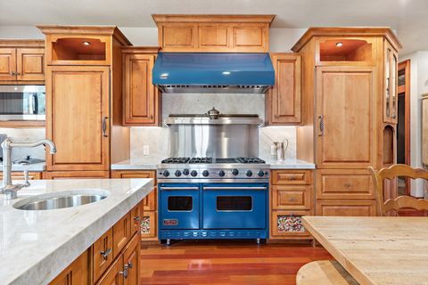 Tiny photo for 986 N SUNBROOK CIR, Alpine, UT 84004 (MLS # 2126104)