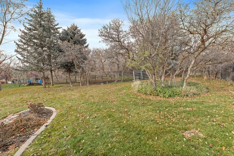 Tiny photo for 986 N SUNBROOK CIR, Alpine, UT 84004 (MLS # 2126104)
