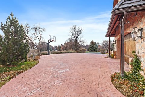Tiny photo for 986 N SUNBROOK CIR, Alpine, UT 84004 (MLS # 2126104)