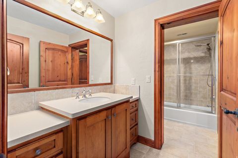 Tiny photo for 986 N SUNBROOK CIR, Alpine, UT 84004 (MLS # 2126104)