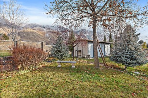Tiny photo for 986 N SUNBROOK CIR, Alpine, UT 84004 (MLS # 2126104)