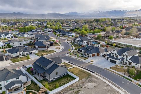 Tiny photo for 10581 S VERDA CIR, South Jordan, UT 84095 (MLS # 2147420)
