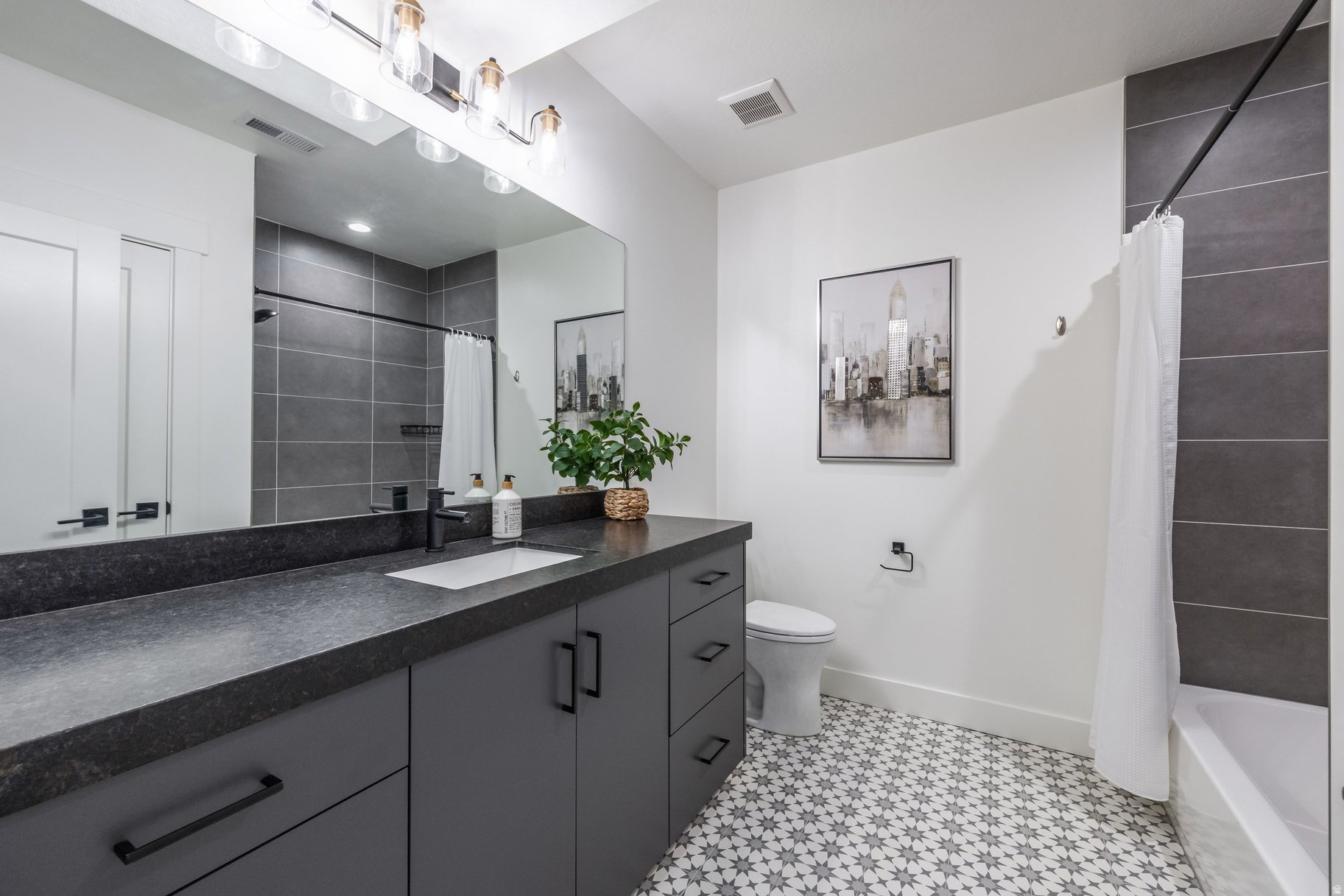 MCMULLIN ACRES - Residential