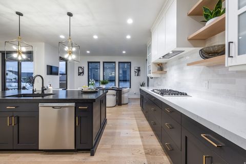 Tiny photo for 10581 S VERDA CIR, South Jordan, UT 84095 (MLS # 2147420)