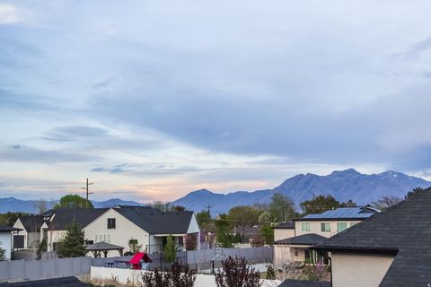 Tiny photo for 10581 S VERDA CIR, South Jordan, UT 84095 (MLS # 2147420)