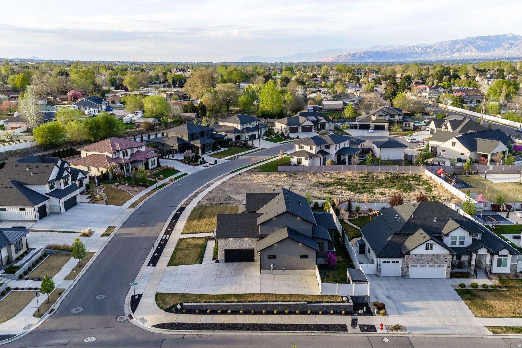 MCMULLIN ACRES - Residential