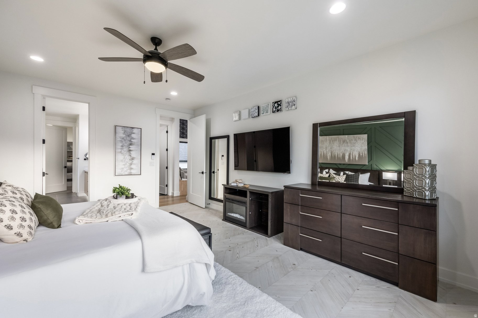 MCMULLIN ACRES - Residential