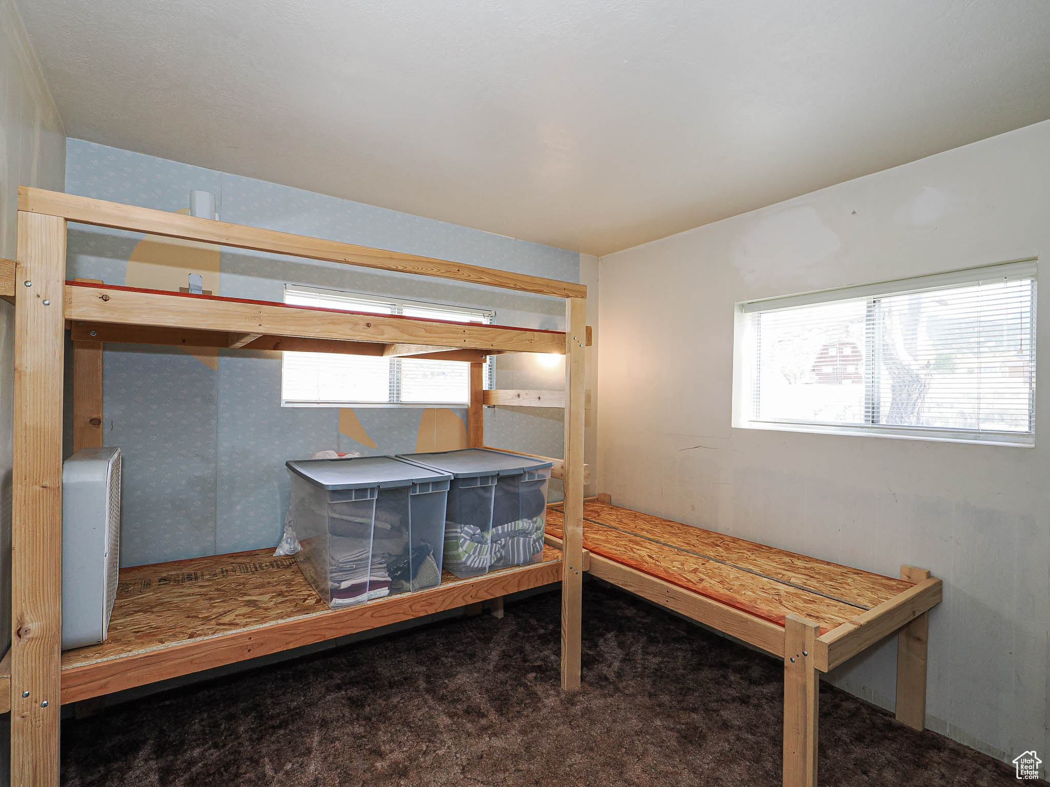 SKYLINE MOUNTAIN - Residential