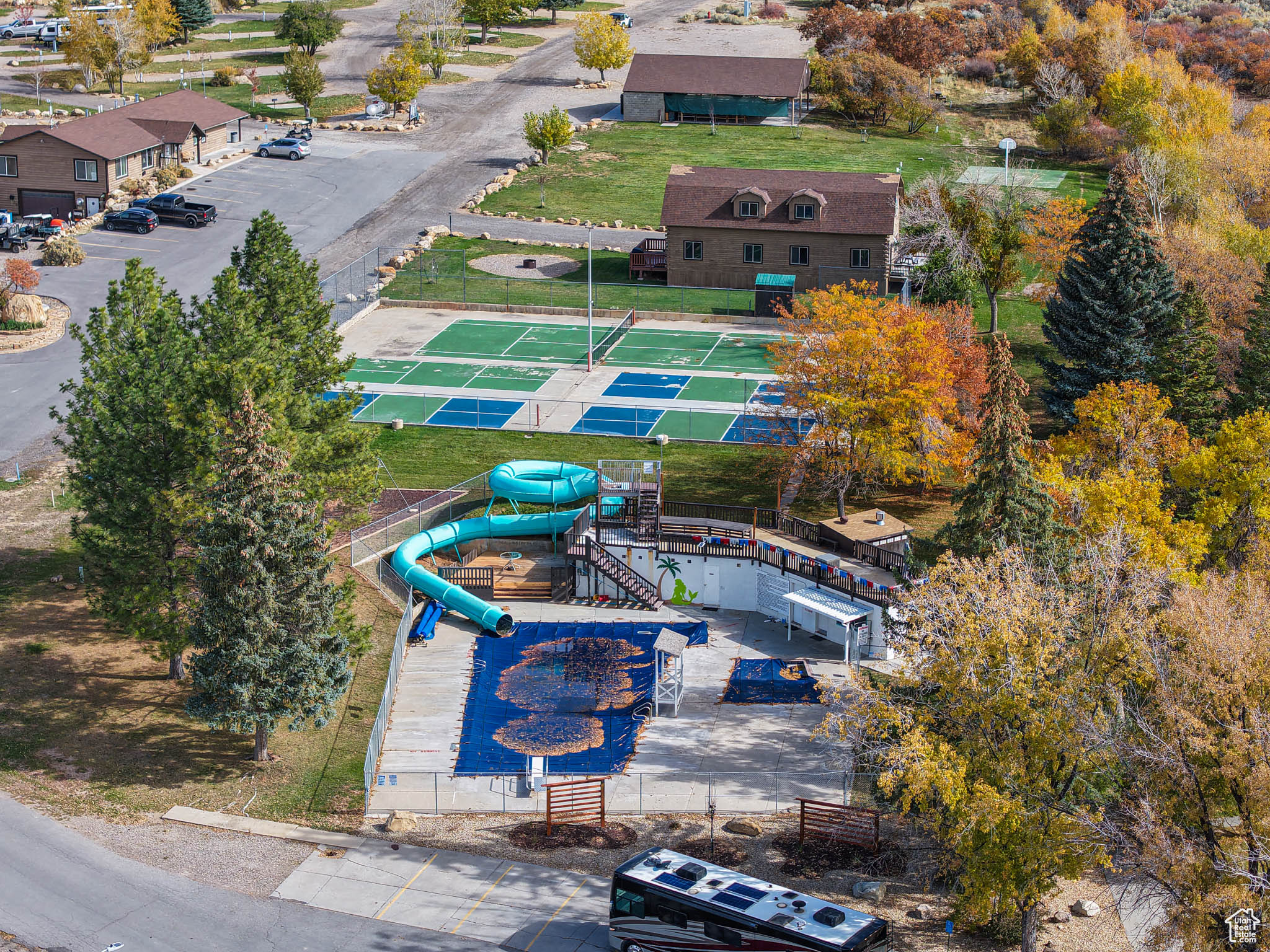 SKYLINE MOUNTAIN - Residential