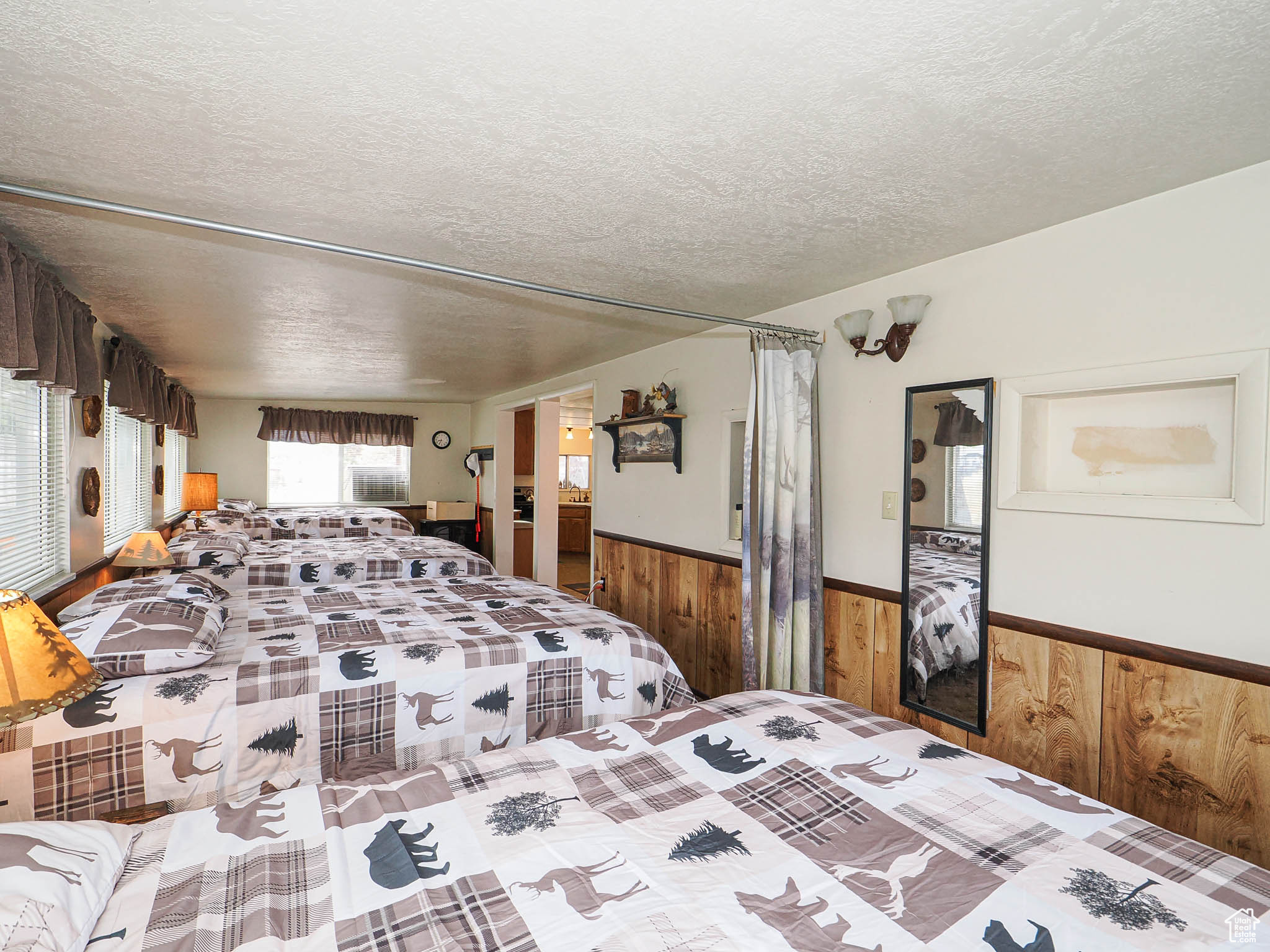 SKYLINE MOUNTAIN - Residential