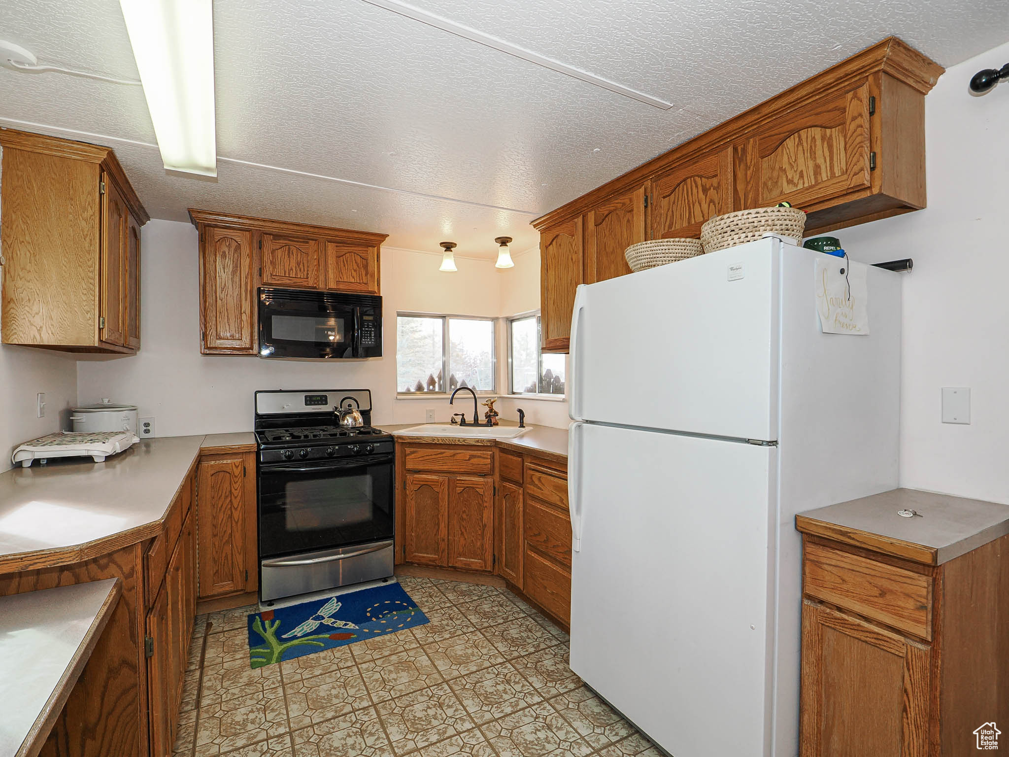 SKYLINE MOUNTAIN - Residential