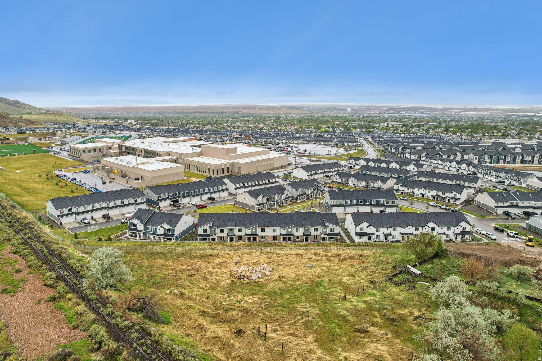 LITTLE VALLEY GATEWAY - Residential