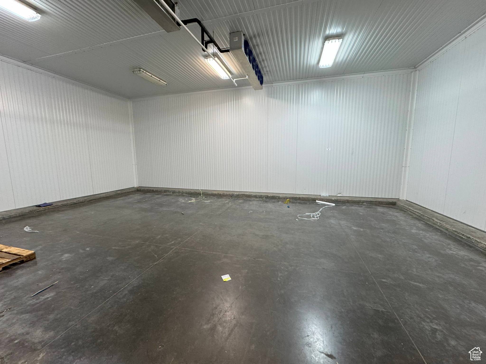 BROOKLYN SUB - Commercial Lease