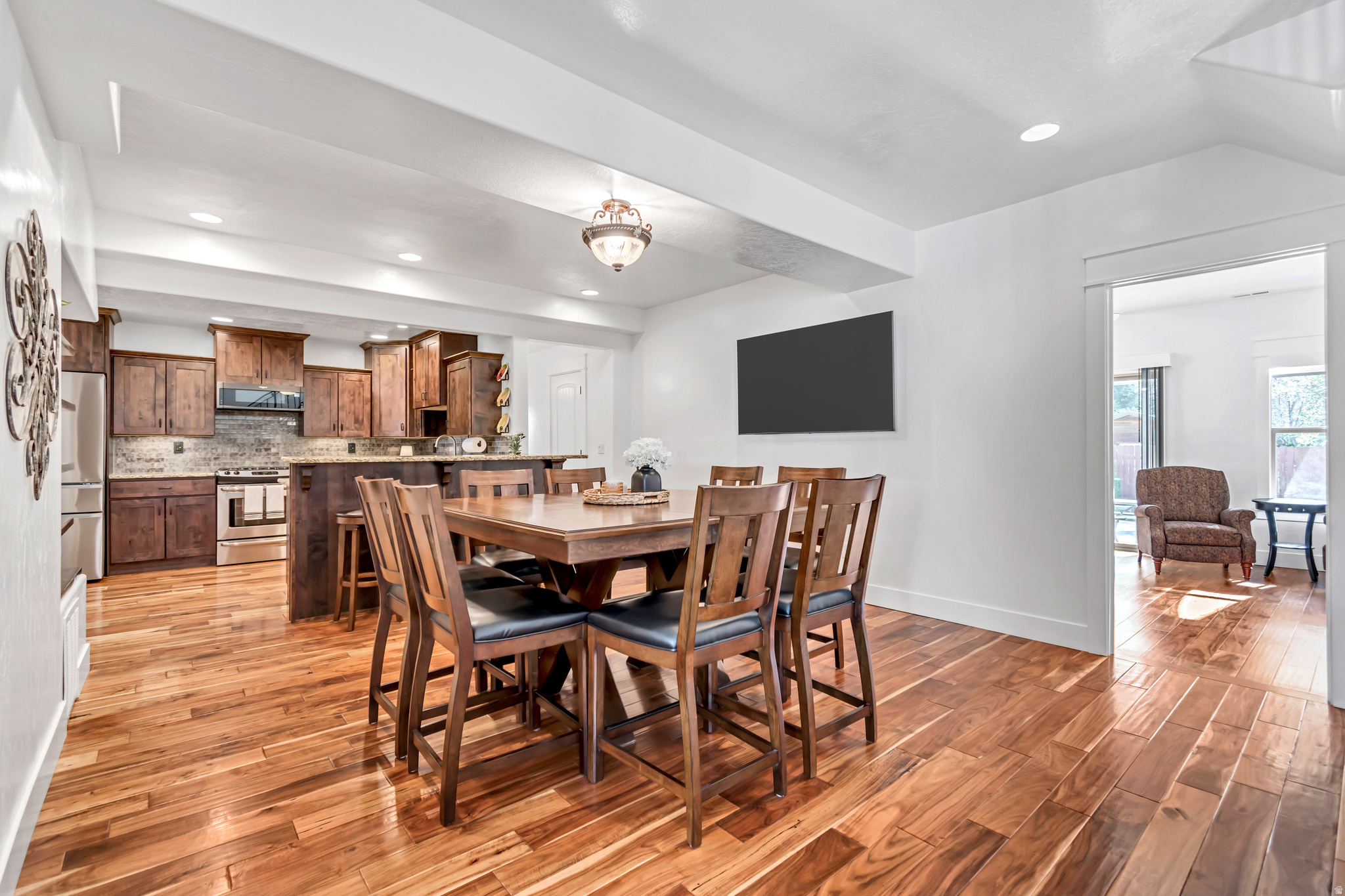 RON STRONG - Residential