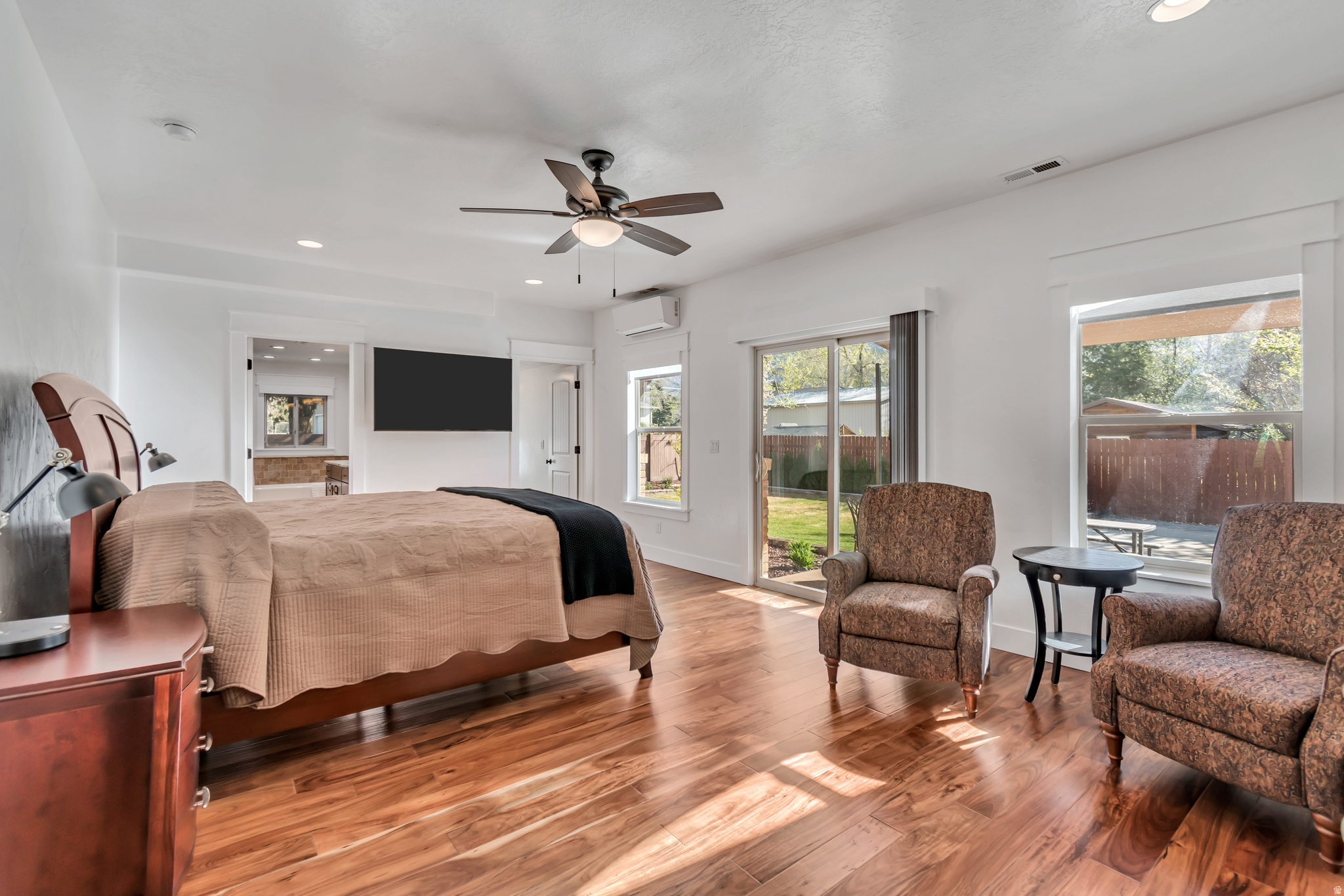 RON STRONG - Residential