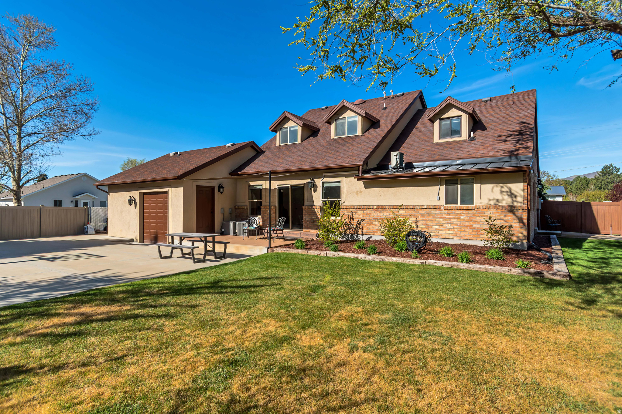 RON STRONG - Residential