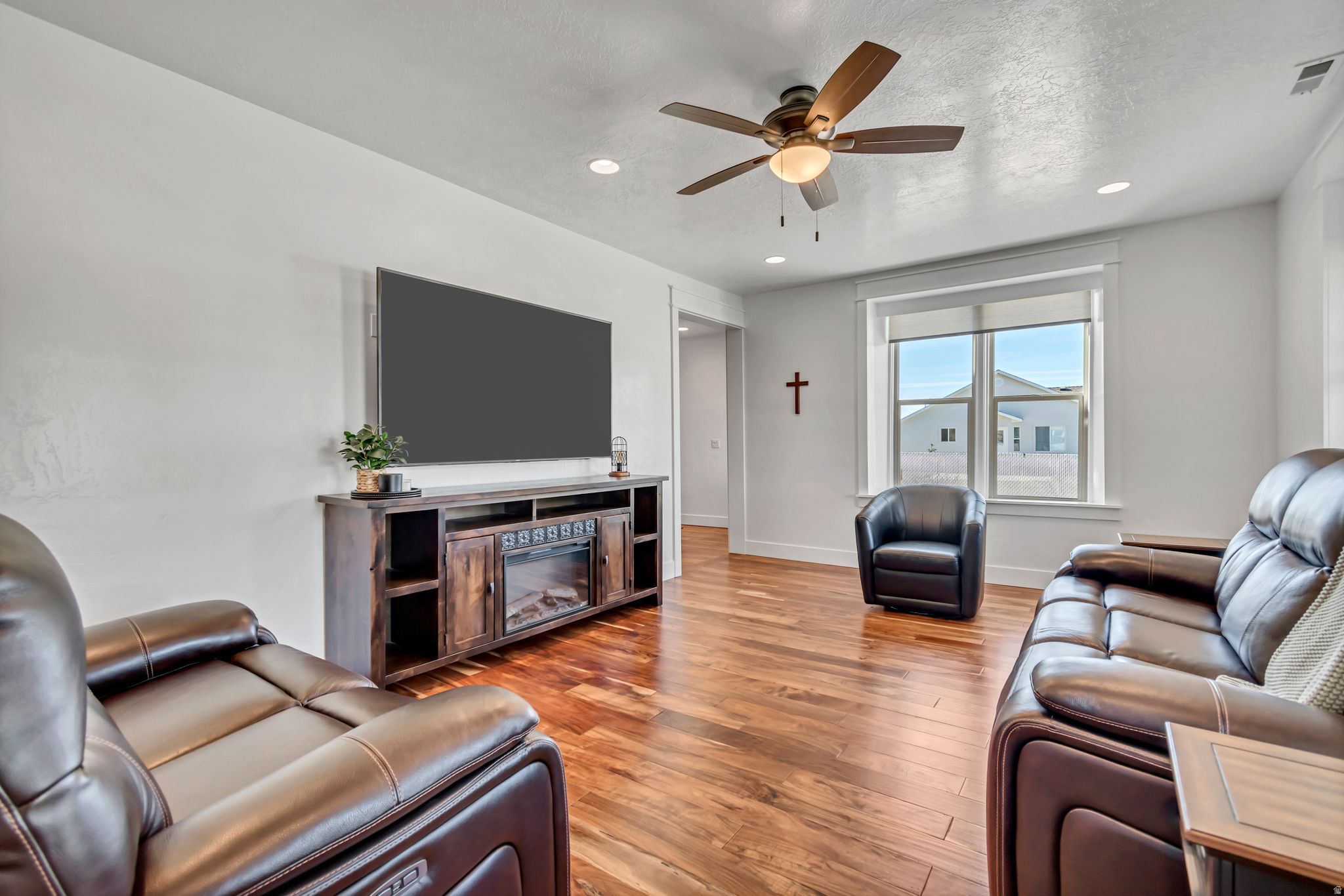 RON STRONG - Residential