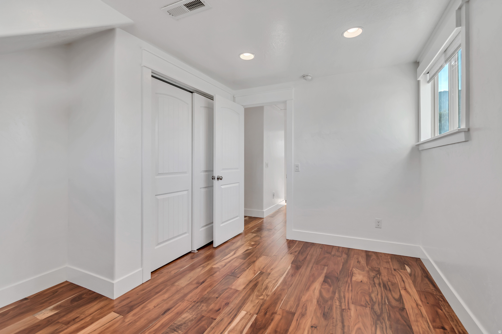 RON STRONG - Residential