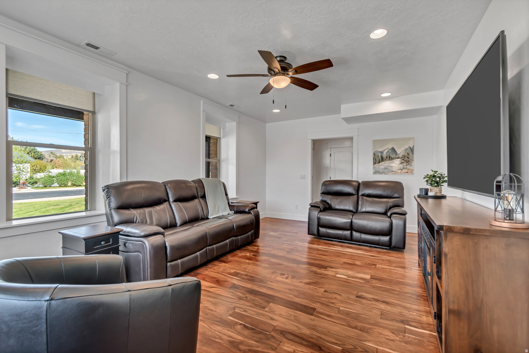 RON STRONG - Residential