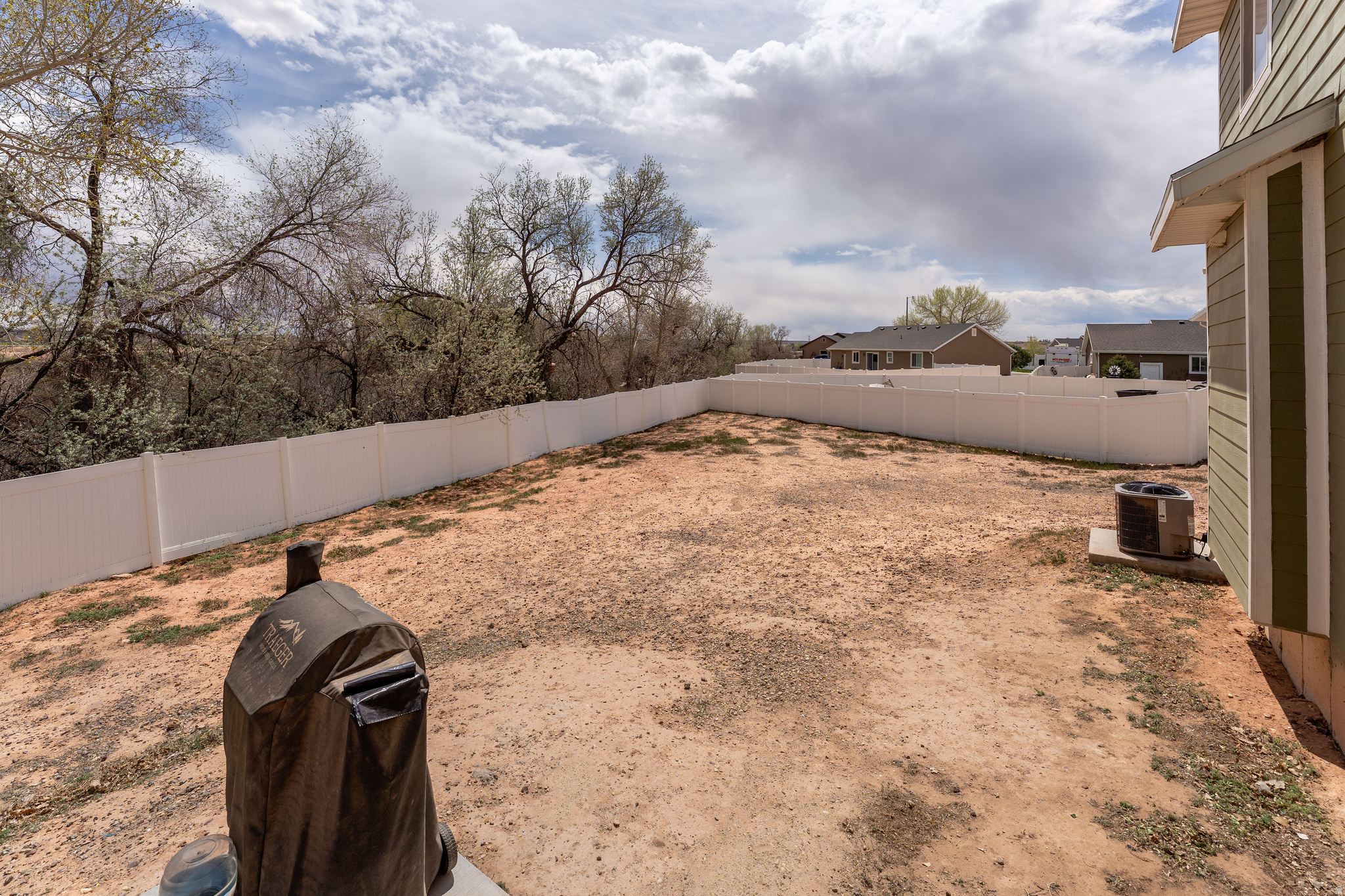 UINTAH SHADOWS - Residential