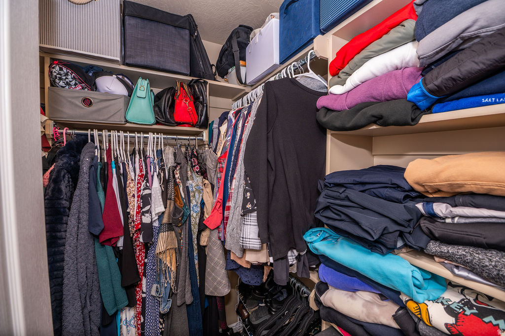 TOWNHOMES AT HIGHBURY COMMONS - Residential