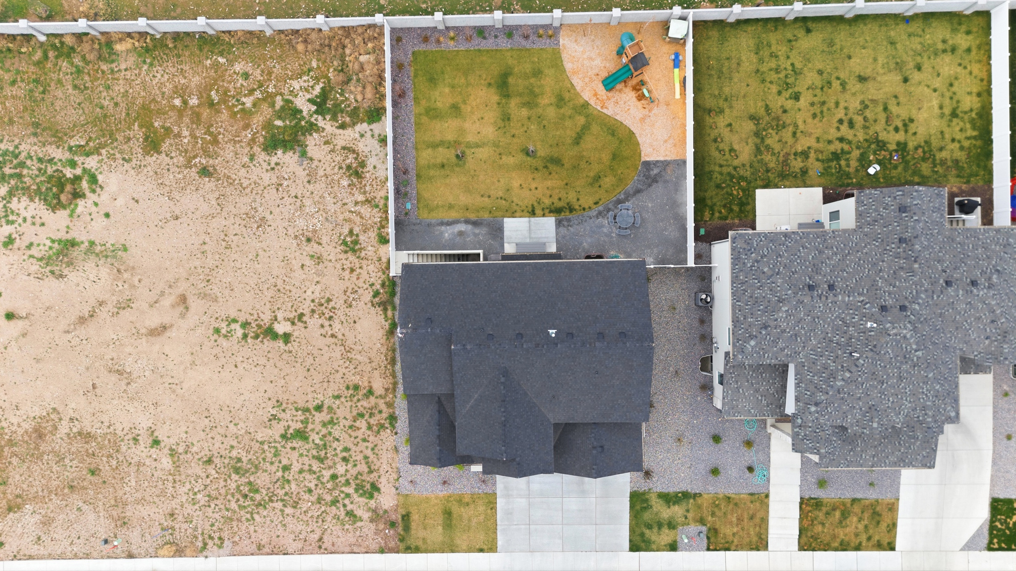 HIDDEN OAKS - Residential