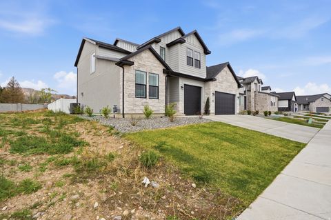 Tiny photo for 13334 S HENNING CIR, Herriman, UT 84096 (MLS # 2147870)
