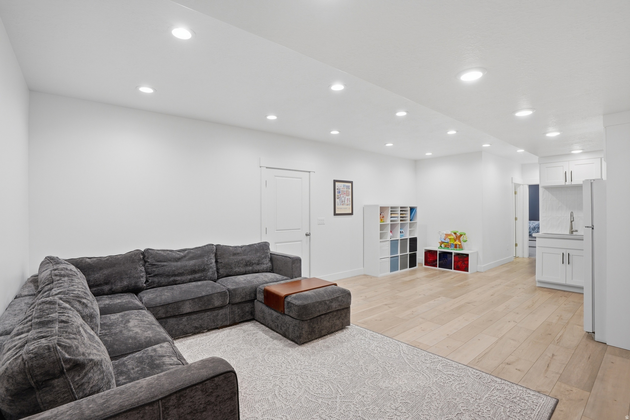 HIDDEN OAKS - Residential