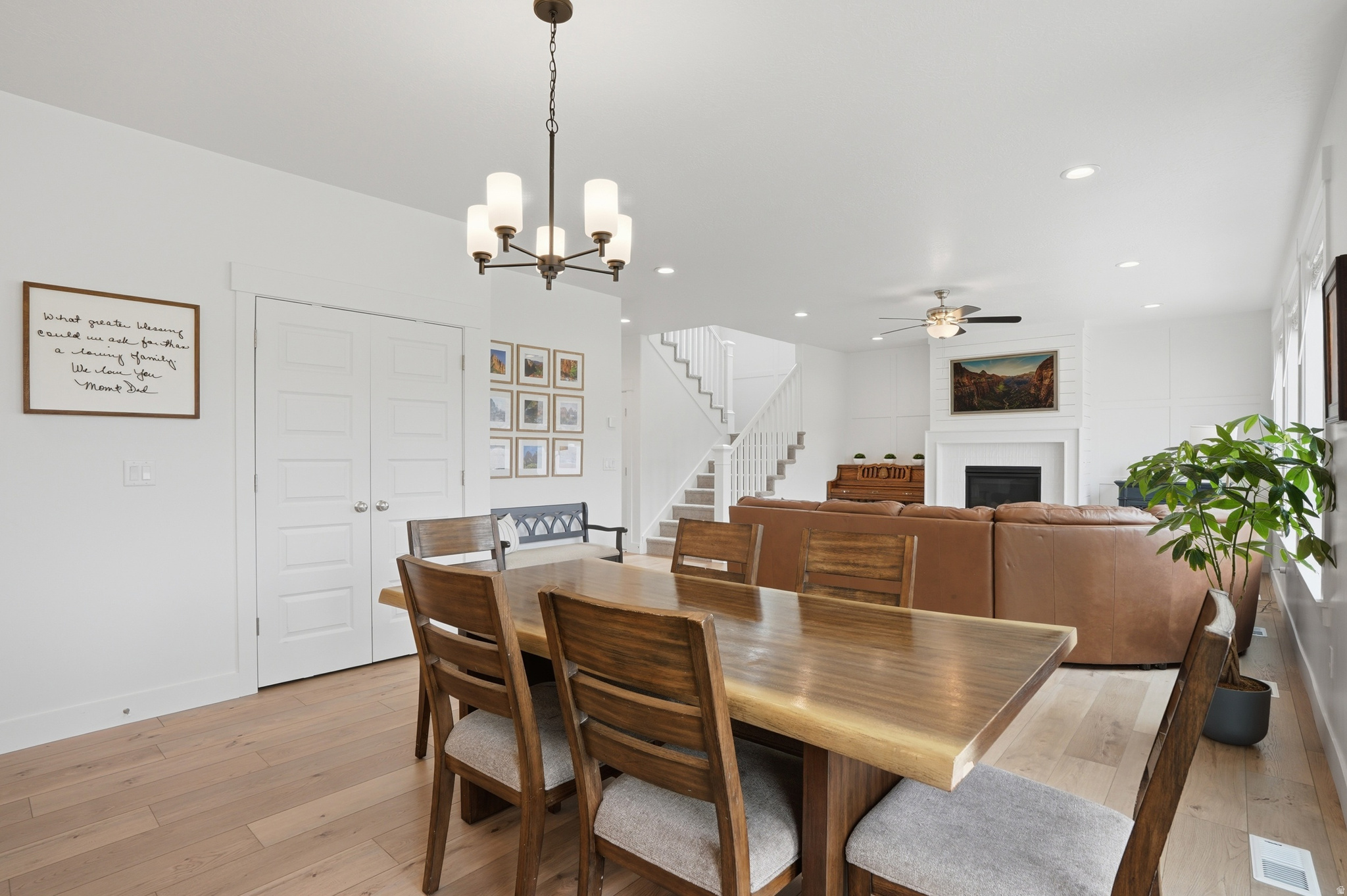 HIDDEN OAKS - Residential