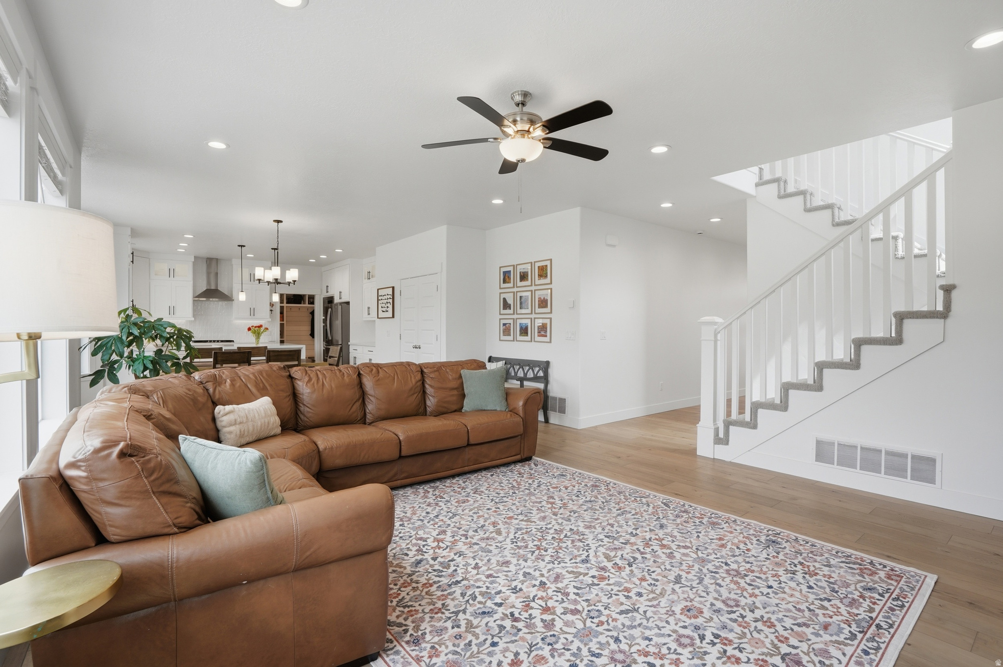 HIDDEN OAKS - Residential