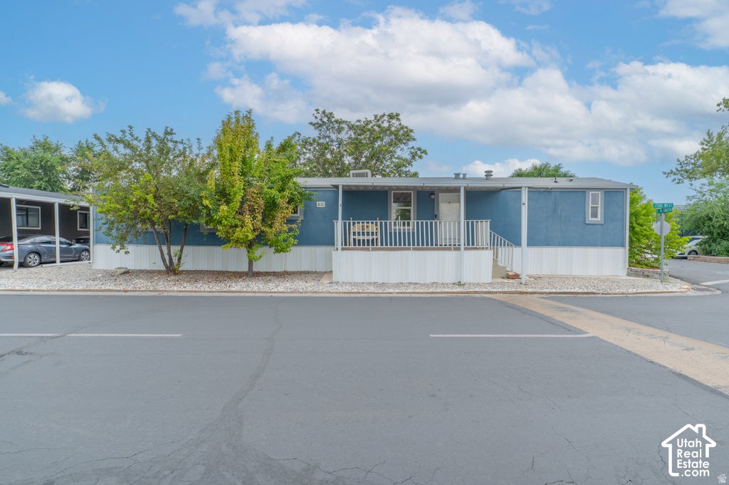 Photo of 2509 W 2780 S, West Valley City, UT 84119 (MLS # 2187109)
