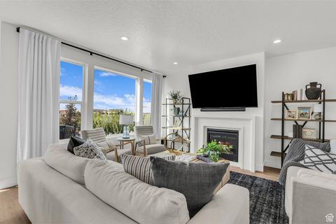 Tiny photo for 397 W 850 N, Farmington, UT 84025 (MLS # 2112944)