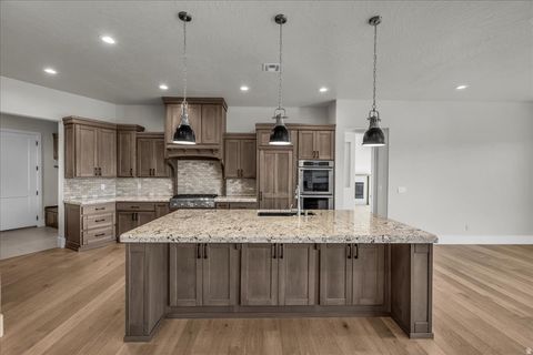 Tiny photo for 1622 S AGATE CIR, Saint George, UT 84790 (MLS # 2126277)