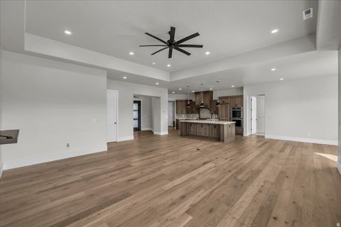 Tiny photo for 1622 S AGATE CIR, Saint George, UT 84790 (MLS # 2126277)