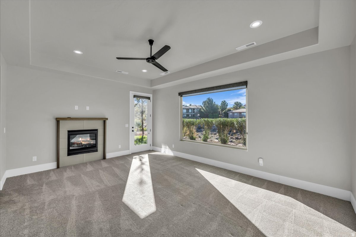 STONE CLIFF - Residential