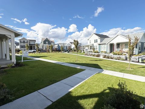 Tiny photo for 11509 S PEBBLE POND RD, South Jordan, UT 84009 (MLS # 2118325)