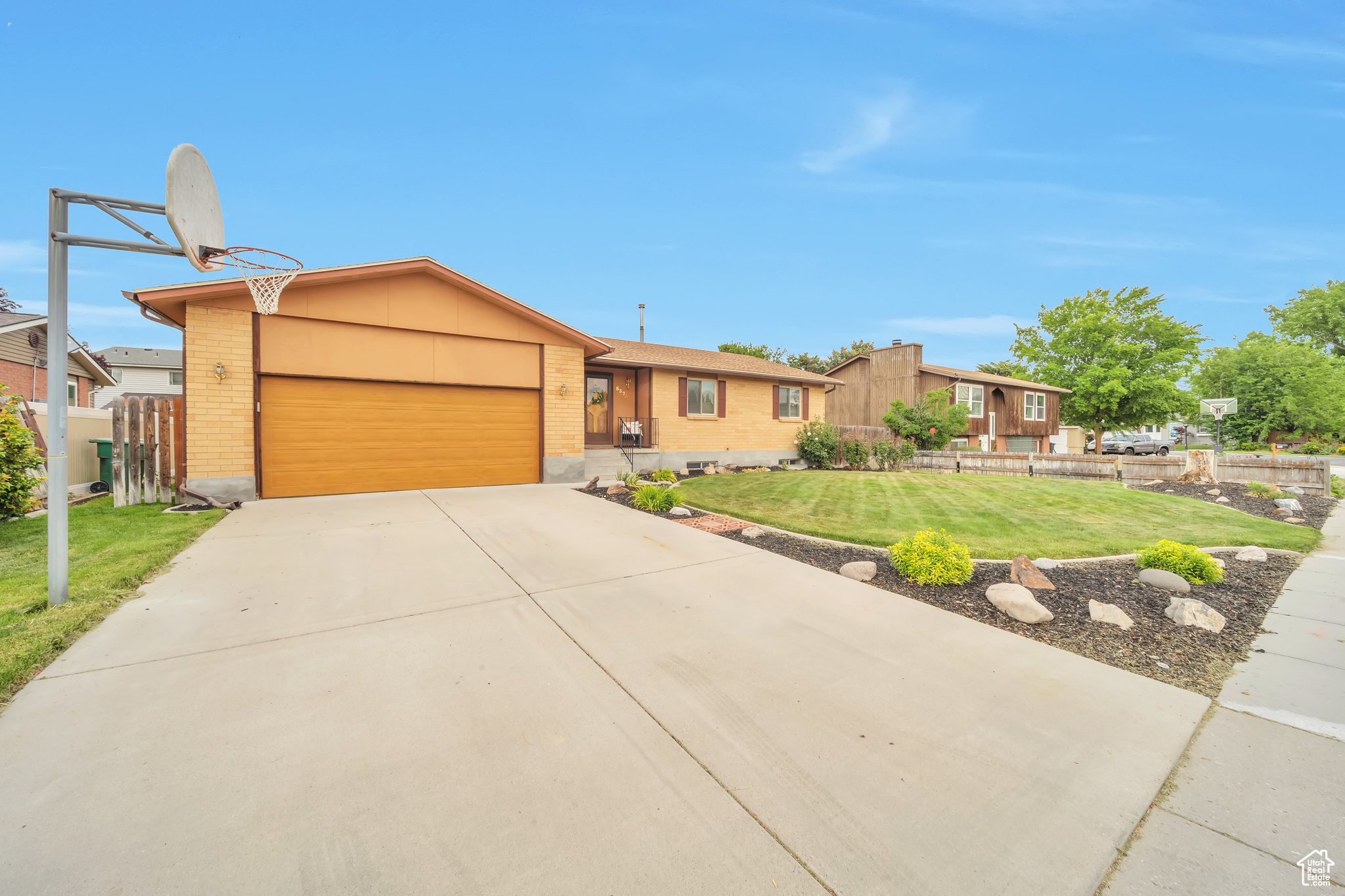 5373 S Clover Meadow Dr, Murray, Utah image 3
