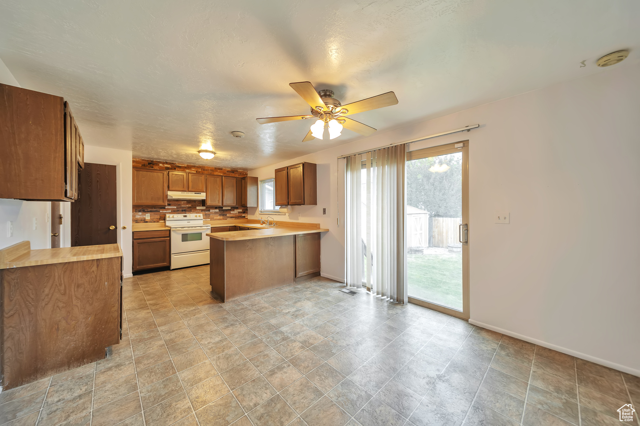 5373 S Clover Meadow Dr, Murray, Utah image 7